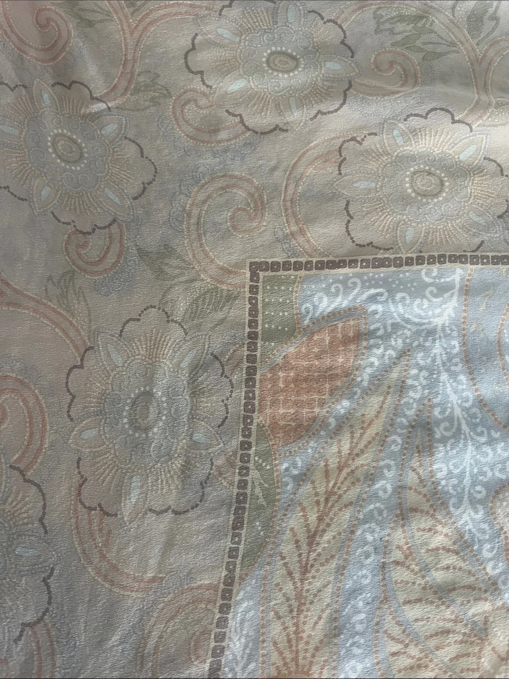 Liz Claiborne Silk Jacquard Scarf in Soft Beige and Pale Blue
